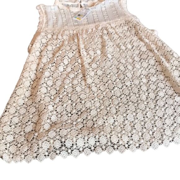 lilis loft Tops - Lili’s Loft new with tags lace top size large